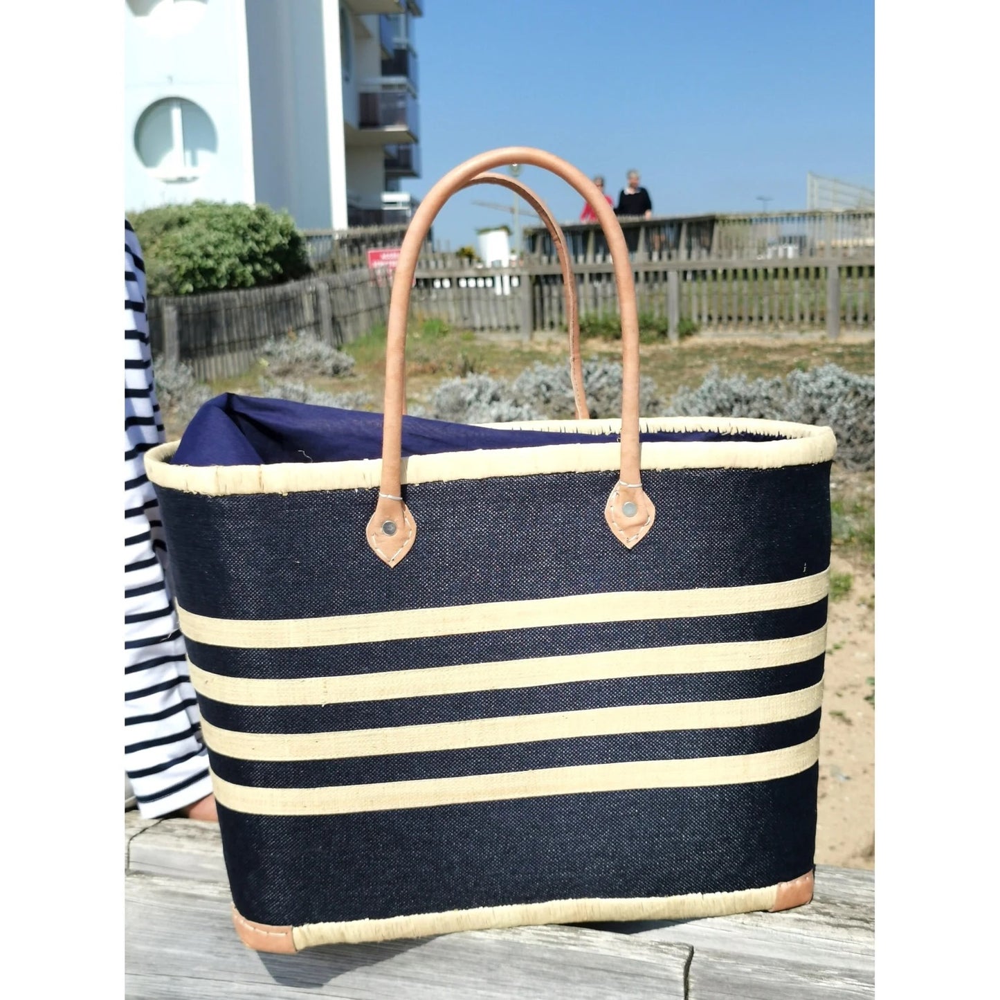 Panier de plage à rayures